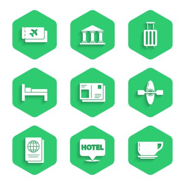 Vize damgalı pasaport, konum oteli, kahve fincanı, kano, yatak, bavul ve uçak bileti ikonu. Vektör