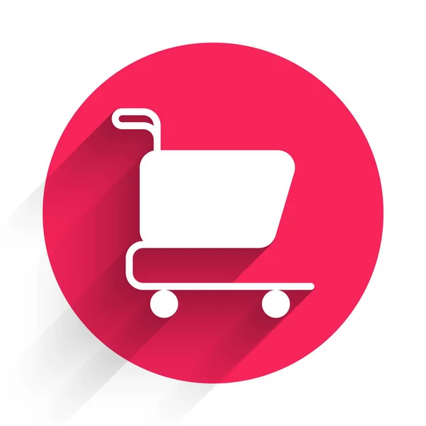 白色购物车图标与长阴影背景隔离。网上购物的概念。送货服务标志。超级市场篮子的象征.红圈按钮B.病媒 — 图库矢量图片