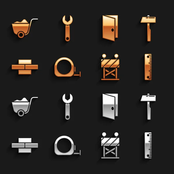 2009 년 1 월 1 일에 확인 함 . Set Roulette building, Hammer, Ruler, Road barrier, Bricks, Closed door, Shovel and Wrench spanner icon. Vector — 스톡 벡터