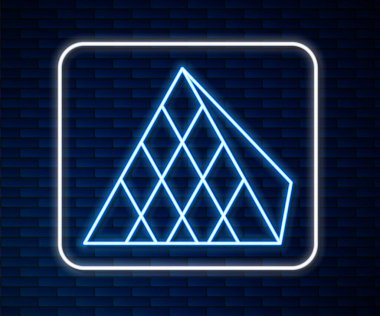 Parlak neon hattı Louvre cam piramit ikonu tuğla duvar arka planında izole edilmiş. Louvre Müzesi. Vektör