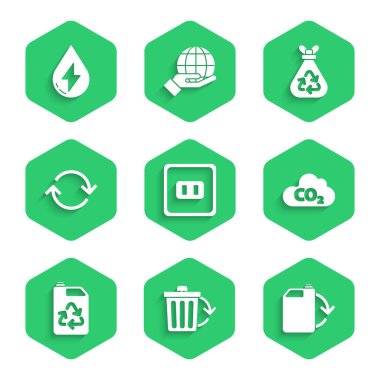 Elektrik prizini, geri dönüşüm kutusunu geri dönüşümlü olarak ayarla, Eko yakıt kutusu, CO2 emisyon bulutu, Refresh, Çöp Torbası ve Su Enerji ikonu. Vektör
