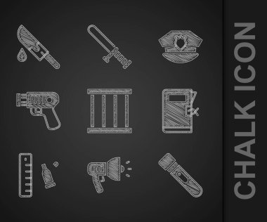 Cezaevi penceresi, polis megafonu, el feneri, istasyon klasörü, cetvelli mermi kovanı, elektrik şoku, kapsül ve kanlı bıçak ikonu. Vektör