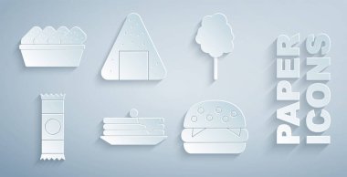 Krep yığını, pamuk şeker, çikolata, Burger, Onigiri ve Tavuk nugget kutularının içinde. Vektör