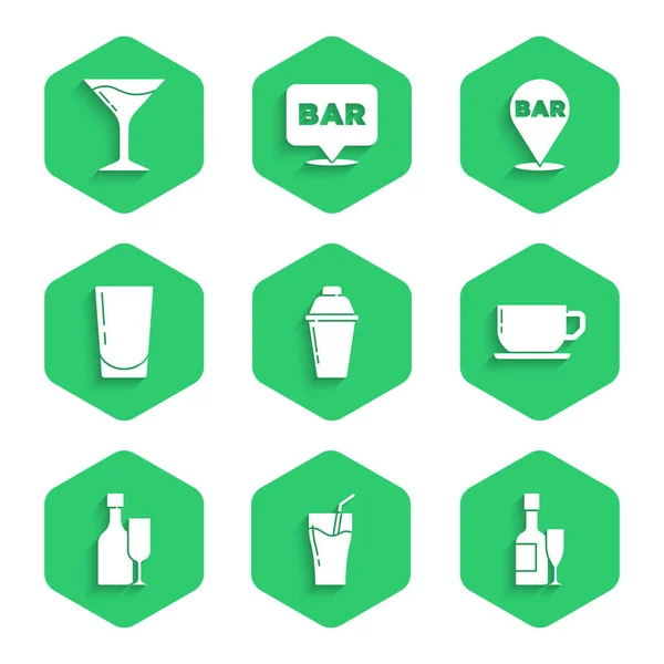 Set Cocktail shaker, Glas sap, Champagne fles en glas, Koffiebeker, Wijn met, water, Alcohol bar locatie en Martini icoon. Vector — Stockvector