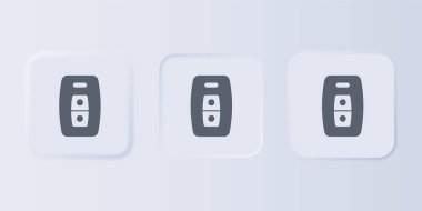 Gri arka planda izole edilmiş uzaktan kumandalı gri araba anahtarı. Araba anahtarı ve alarm sistemi. Kare düğmelere simgeleri yerleştir. Vektör.