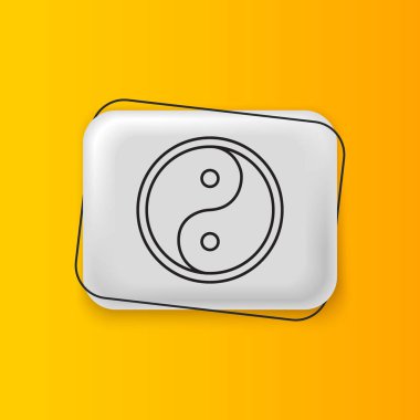 Sarı arka planda izole edilmiş Siyah Yin Yang ahenk ve denge simgesi. Gümüş dikdörtgen düğme. Vektör.