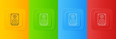 Beyaz Stereo hoparlörü simgesi renkli arkaplanda izole edildi. Ses sistemi hoparlörleri. Müzik ikonu. Müzikal sütun hoparlörü. Kare düğmelere simgeleri yerleştir. Vektör.