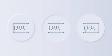 Cep telefonu simgesindeki gri selfie gri arka planda izole edildi. Romantik oto portre, akıllı telefonda selfie çeken genç arkadaşlar. Kare düğmelere simgeleri yerleştir. Vektör.