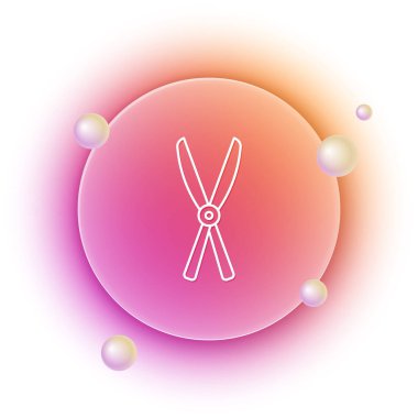 Beyaz arkaplanda izole edilmiş simgeyi budamak için el yapımı makas. Ahşap saplı budama makası. Turuncu ve pembe eğimli çember arka planı. Vektör.