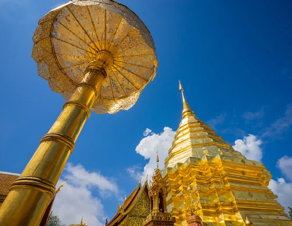 Doi Suthep Pagodas under the Blue Sky. Chiang Mai. Thailand. — Stok fotoğraf