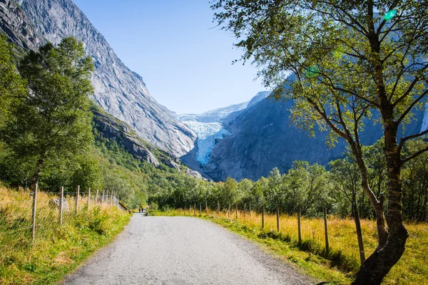 Eeuwige gletsjers en bergen . — Stockfoto