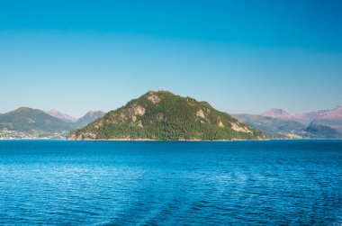 Norveç Alesund yakınındaki güzel fiyort