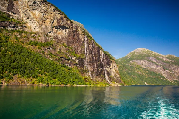 Geiranger fjord. Noorwegen — Stockfoto