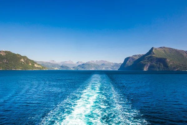 Gyönyörű fjord-ban Norvégia Alesund közelében Stock Kép