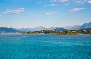 Norveç Alesund yakınındaki güzel fiyort
