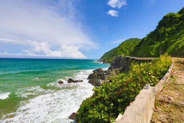 kıyı Dağları'nın eteklerinde