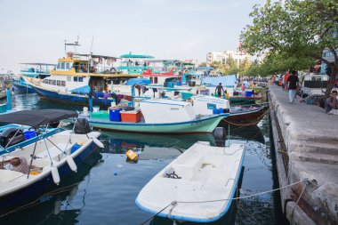 tekneler kadın ticareti ile yatak