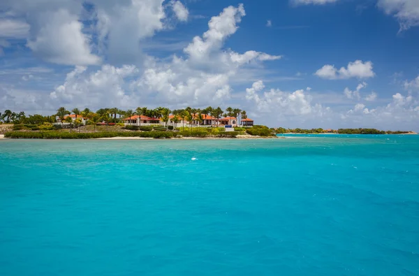 Nice view of the coast of Antigua, The Caribbean sea — Stock Photo, Image