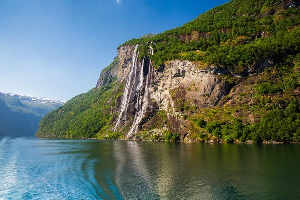 Hermosos fiordos de Noruega — Foto de Stock