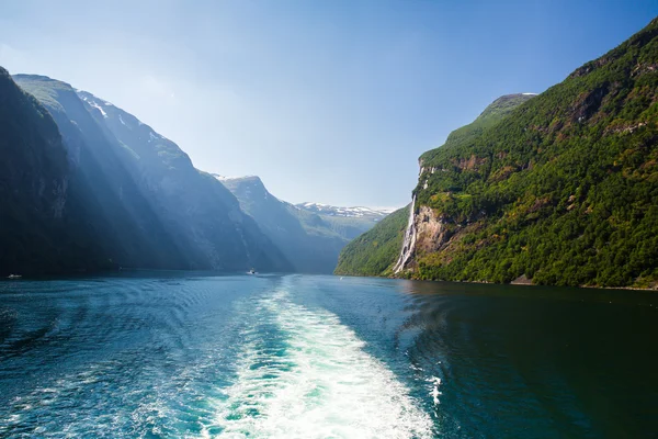 Prachtige fjorden van Noorwegen — Stockfoto