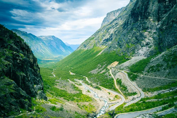 Trollstigen yüksekliği görünümünden