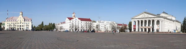 O centro da cidade Chernigov na Ucrânia — Fotografia de Stock