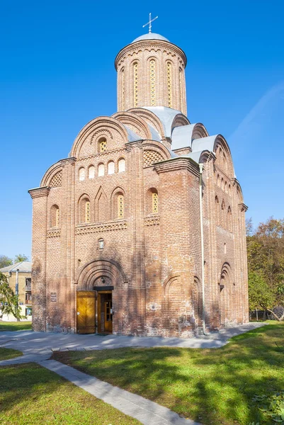 Die Pjatnizkaja-Kirche in Tschernigow. Ukraine — Stockfoto