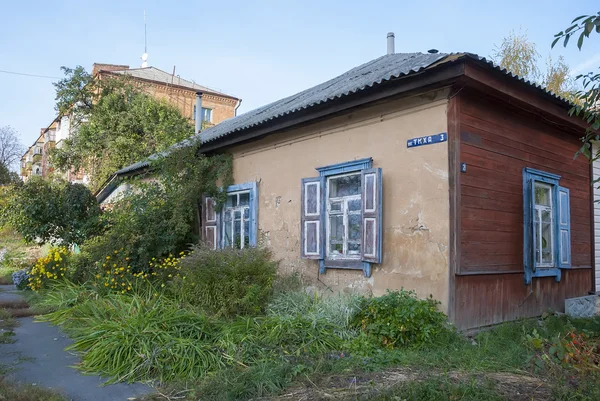 Trähus i Chernigov. Ukraina — Stockfoto