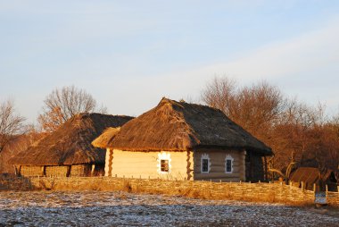 eski kırsal ev