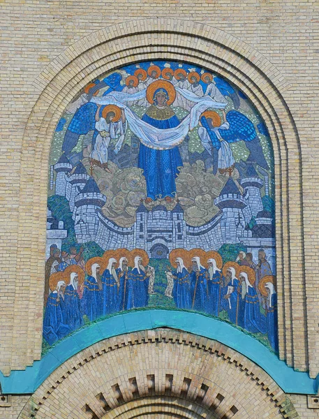 Mosaik på kyrkans vägg — Stockfoto