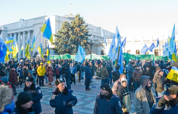 키예프 (키예프), 의회 근처 유럽 통합 집회의 우크라이나-12 월 3 일, 2013:Opponents — 스톡 사진