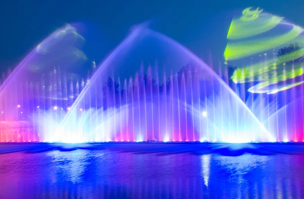 Вінниця, Україна-Травень 27, 2012:Fountain Roshen - побудований у Вінниці. — стокове фото