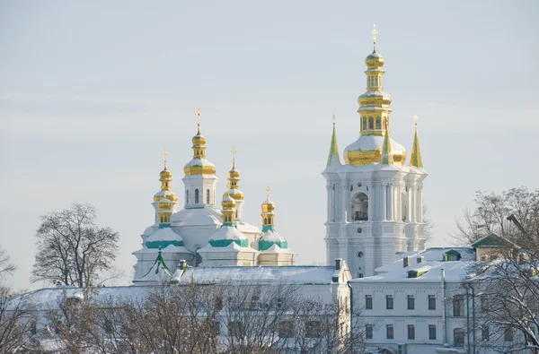 Киево-Печерская лавра зимой — стоковое фото