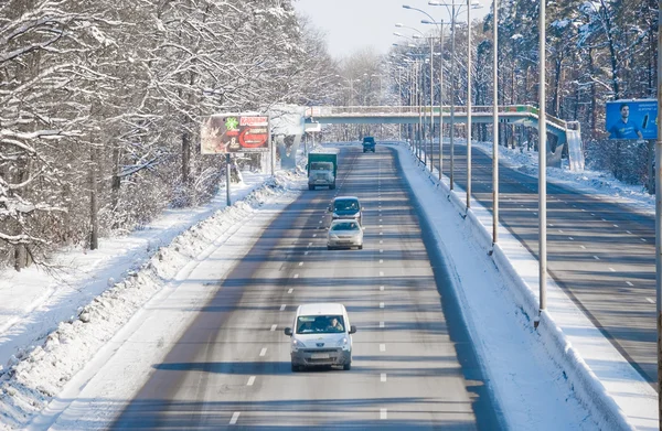 Kiev bölgesinde yollar kışın Kuzey kesiminde