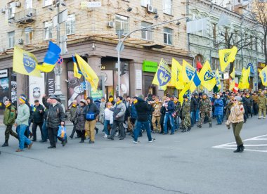 Kiev (Kiev), Ukrayna - 21 Kasım 2014: St. Michael'ın Meydanı Kiev Kiev.Defense Maidan Rallisi'nde Maidan birinci yıldönümünü kutluyor