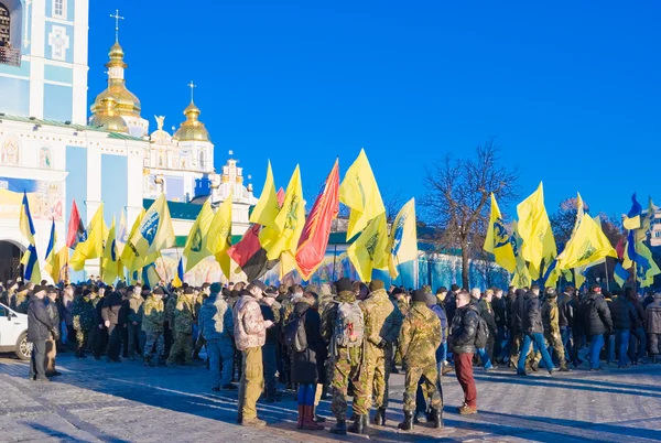Kiev (Kiev), Ukraina - den 21 November, 2014: fira den första årsdagen av Maidanen i Kiev. St Michael's Square i Kiev — Stockfoto