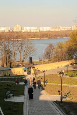 Kyiv Pechersk Lavra, iç binaların, katedrallerin ve parkın dış yüzeyinin ayrıntıları..