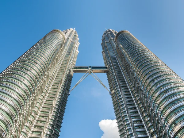 Kuala Lumpur, Maleisië - 29 Feb: Petronas Twin Towers de beroemde — Stockfoto