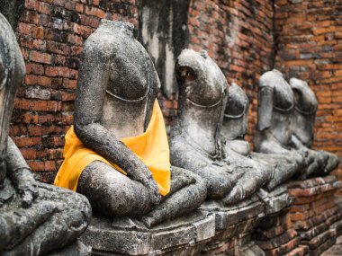 Wat Chai Watthanaram eski Buda heykeli