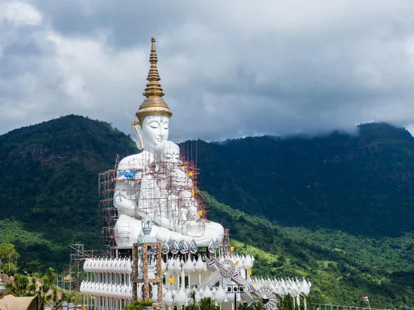 Wat Phra Dhat Phasornkaew à Phu tup berk — Photo