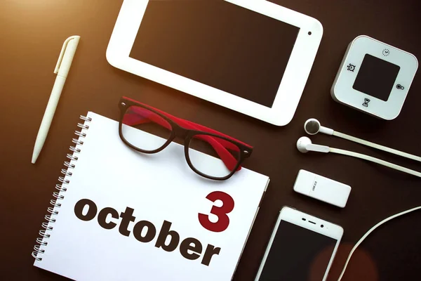 Oktober Tag Des Monats Kalenderdatum Büroarbeitsplatz Mit Laptop Notizbuch Bürobedarf — Stockfoto
