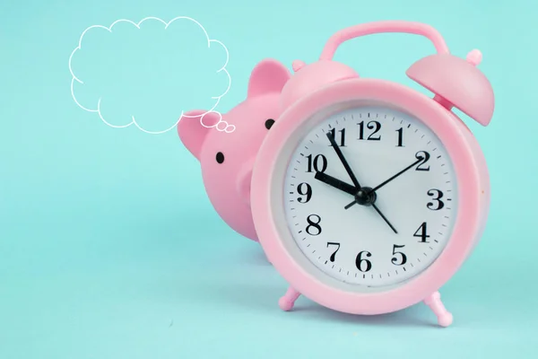 Pink Piggy Bank Piggy Bank Looking Clock Cloud Thought His — Stockfoto