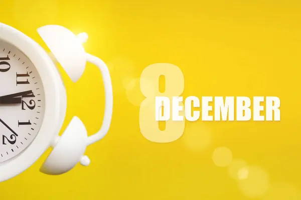 December 8Th Day Month Calendar Date White Alarm Clock Yellow — Stock Photo, Image