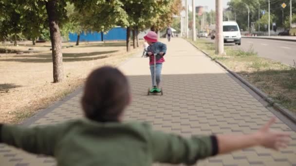 Childhood Family Vacation Transport Concepts Preschool Kid Girl Ride Push — Stock Video