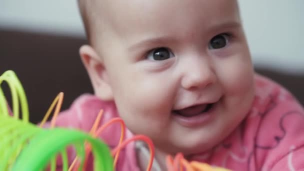 Säuglingsalter Kindheit Elternschaft Entwicklung Medizin Und Gesundheitskonzept Vorderansicht Großaufnahme Pummeliges — Stockvideo