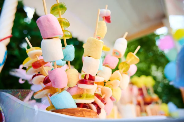 Marshmallow Stick Sweets Barra Doces Delicioso Buffet Doce Com Cupcakes — Fotografia de Stock