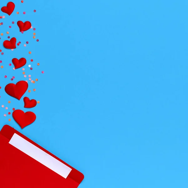 Plantilla San Valentín Sobre Rojo Con Carta Dentro Con Muchos —  Fotos de Stock