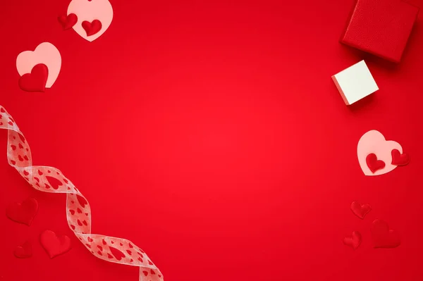 Gelukkige Valentijn Sjabloon Geschenkdoos Voor Ring Zachte Harten Rode Achtergrond — Stockfoto