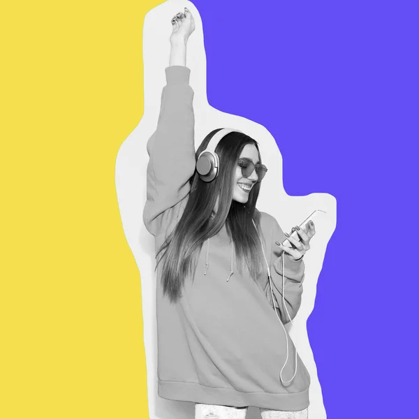 Genießen Sie Das Leben Lachendes Hipster Mädchen Modischem Oversize Kapuzenpulli — Stockfoto
