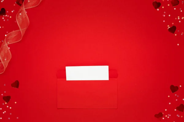 Feliz Dia Dos Namorados Carta Amor Com Envelope Fundo Vermelho — Fotografia de Stock